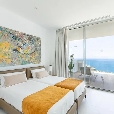 Crystal I Luxury Aparthotel *