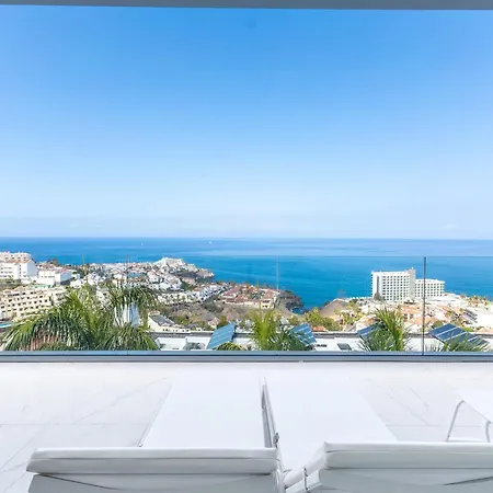 Crystal I Luxury Aparthotel *